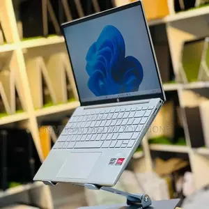 New Laptop HP Pavilion 13 16GB AMD Ryzen 7 SSD 512GB