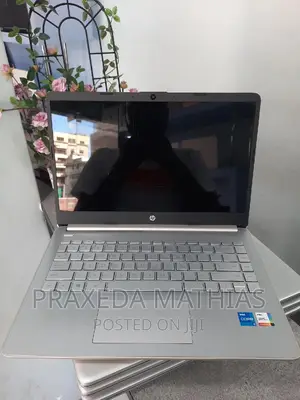Laptop HP 14-Dq2031tg 8GB Intel Core I5 SSD 256GB