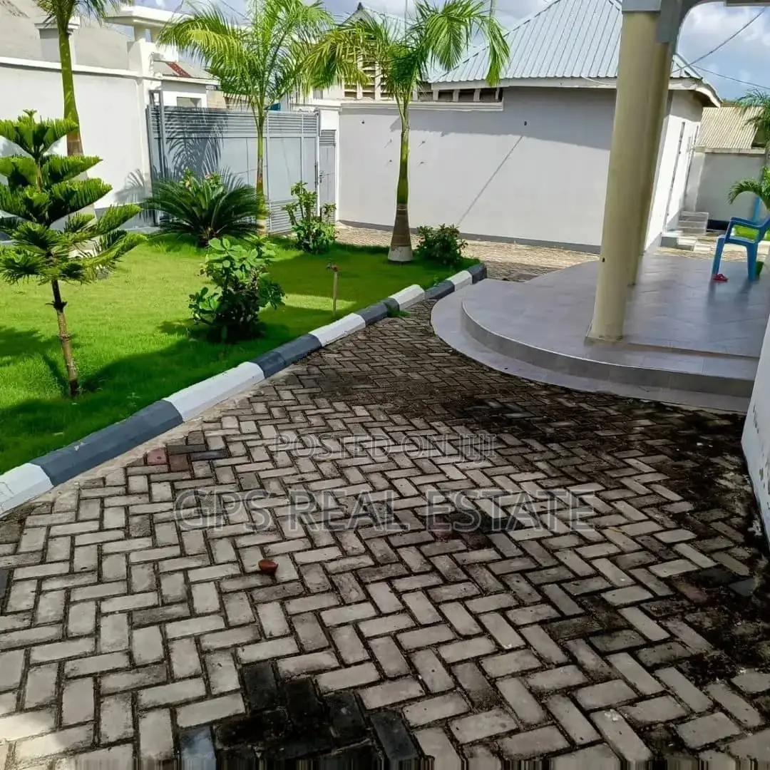3bdrm House in Tegeta Wazo, Kinondoni for sale