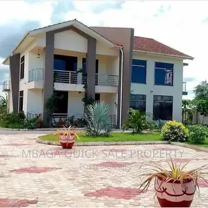 5bdrm House in Mbweni for rent