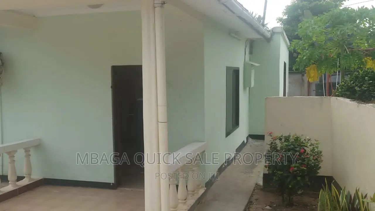 2bdrm House in Mikocheni for rent