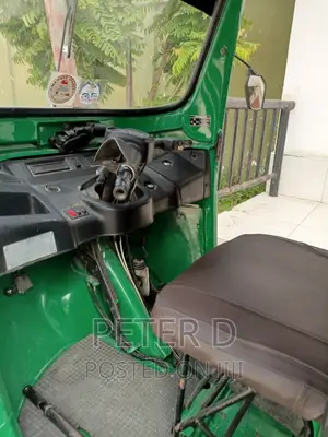 TVS Apache 160 4V 2022 Green