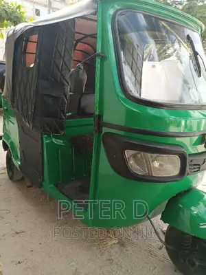 TVS Apache 160 4V 2022 Green