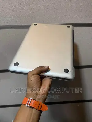 Laptop Apple MacBook Pro 2015 8GB Intel Core I5 SSD 256GB