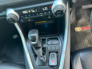 Toyota RAV4 Adventure 2019 White