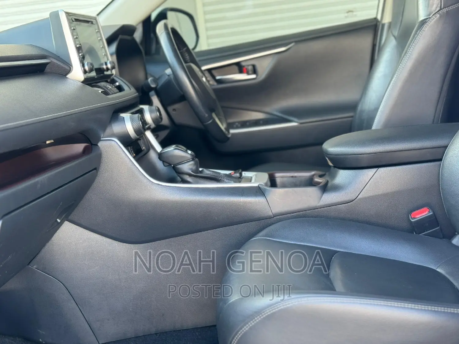 Toyota RAV4 Adventure 2019 White