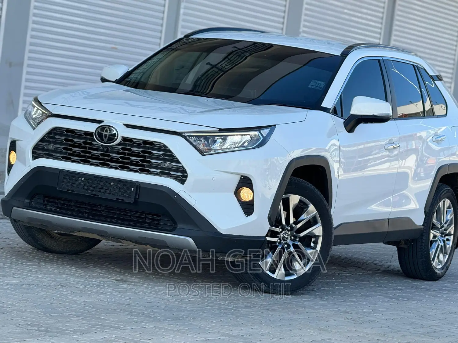 Toyota RAV4 Adventure 2019 White