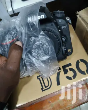 Nikon D750