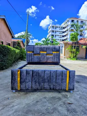 Bed Sofa Kali Sana Size 5/6 Designs Zote Call