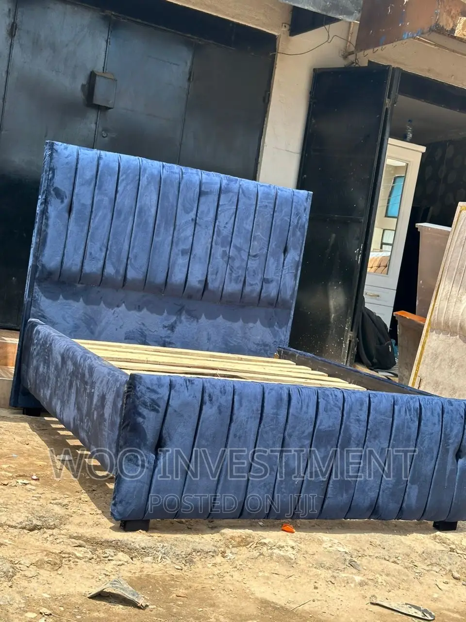Bed Sofa Kali Sana Size 5/6 Designs Zote Call