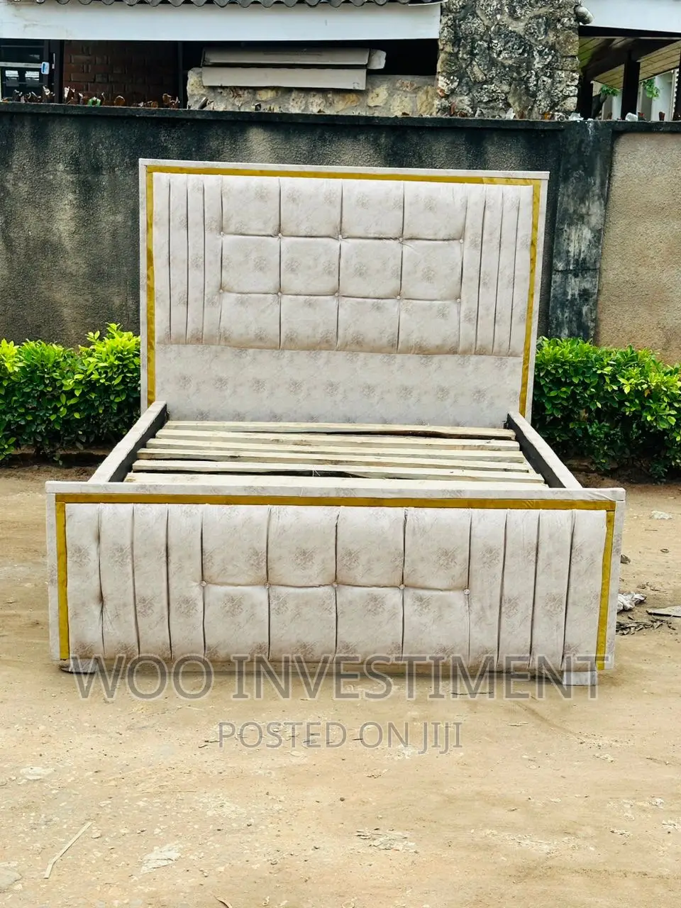 Bed Sofa Kali Sana Size 5/6 Designs Zote Call