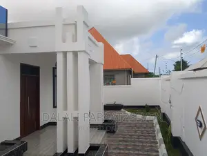 3bdrm House in Dalalipapaatzseven, Kigamboni for sale