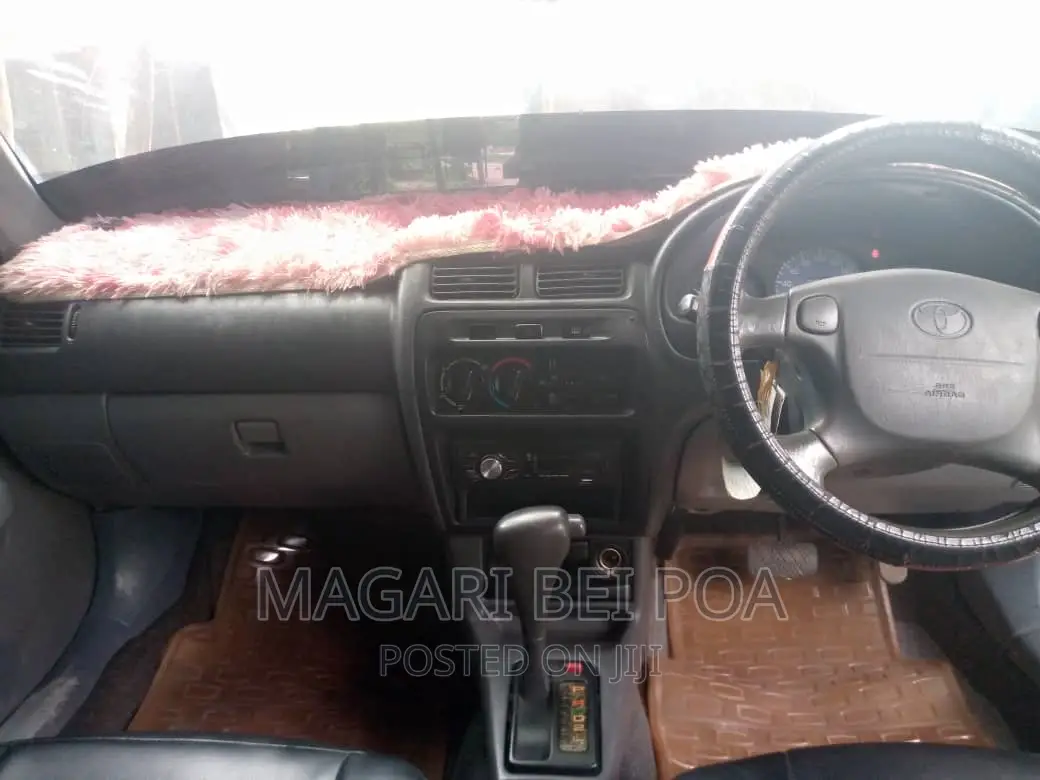 Toyota Starlet 2000 Blue
