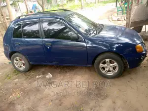 Toyota Starlet 2000 Blue