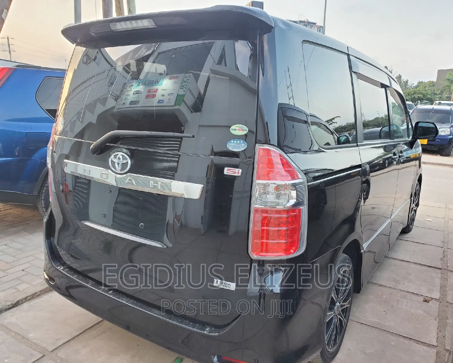 Toyota Noah 2005 Black