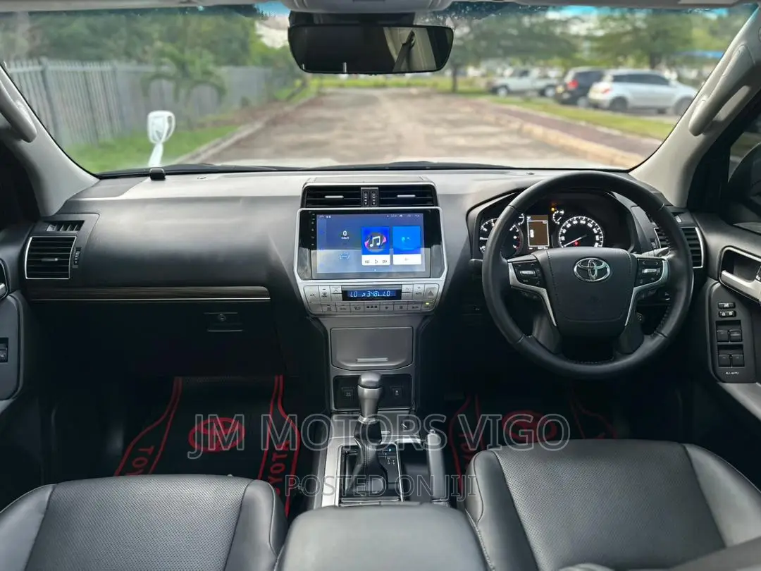 Toyota Land Cruiser Prado 2.7 2020 Pearl