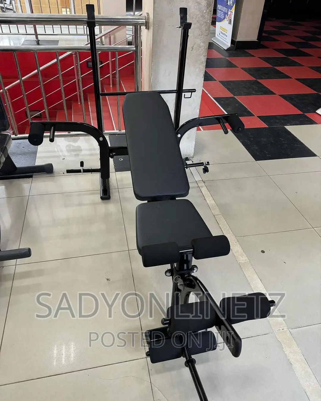 Simple Bench Press ..