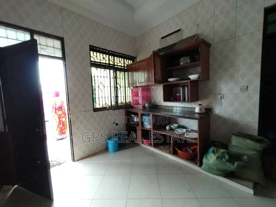 4bdrm House in Buza, Ilala for sale