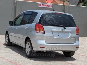 Toyota Corolla Spacio 2003