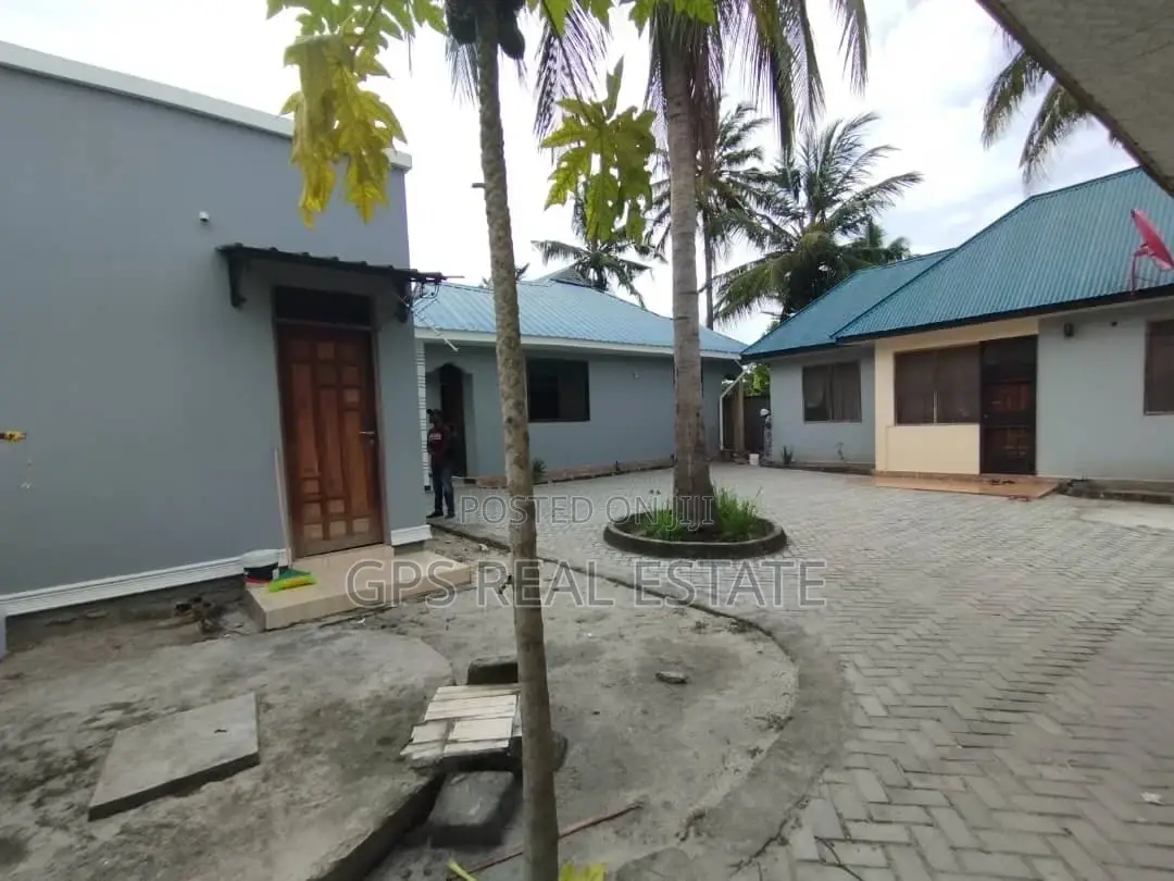 3bdrm Apartment in Kivule, Ilala for sale