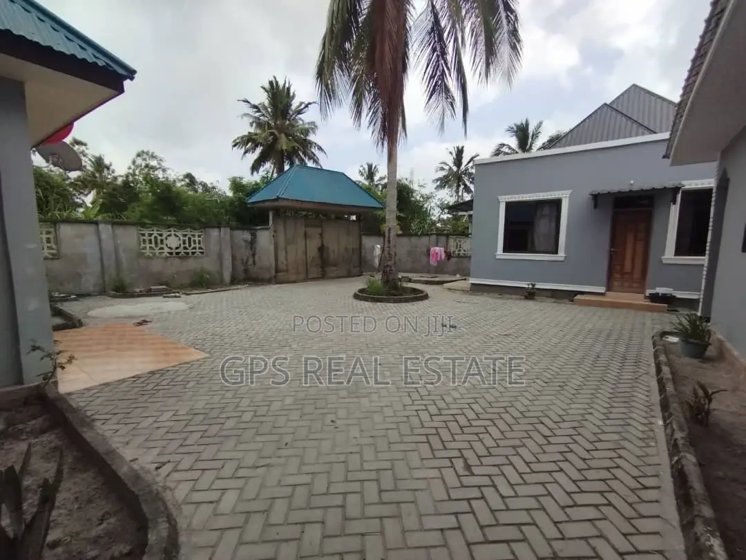 3bdrm Apartment in Kivule, Ilala for sale