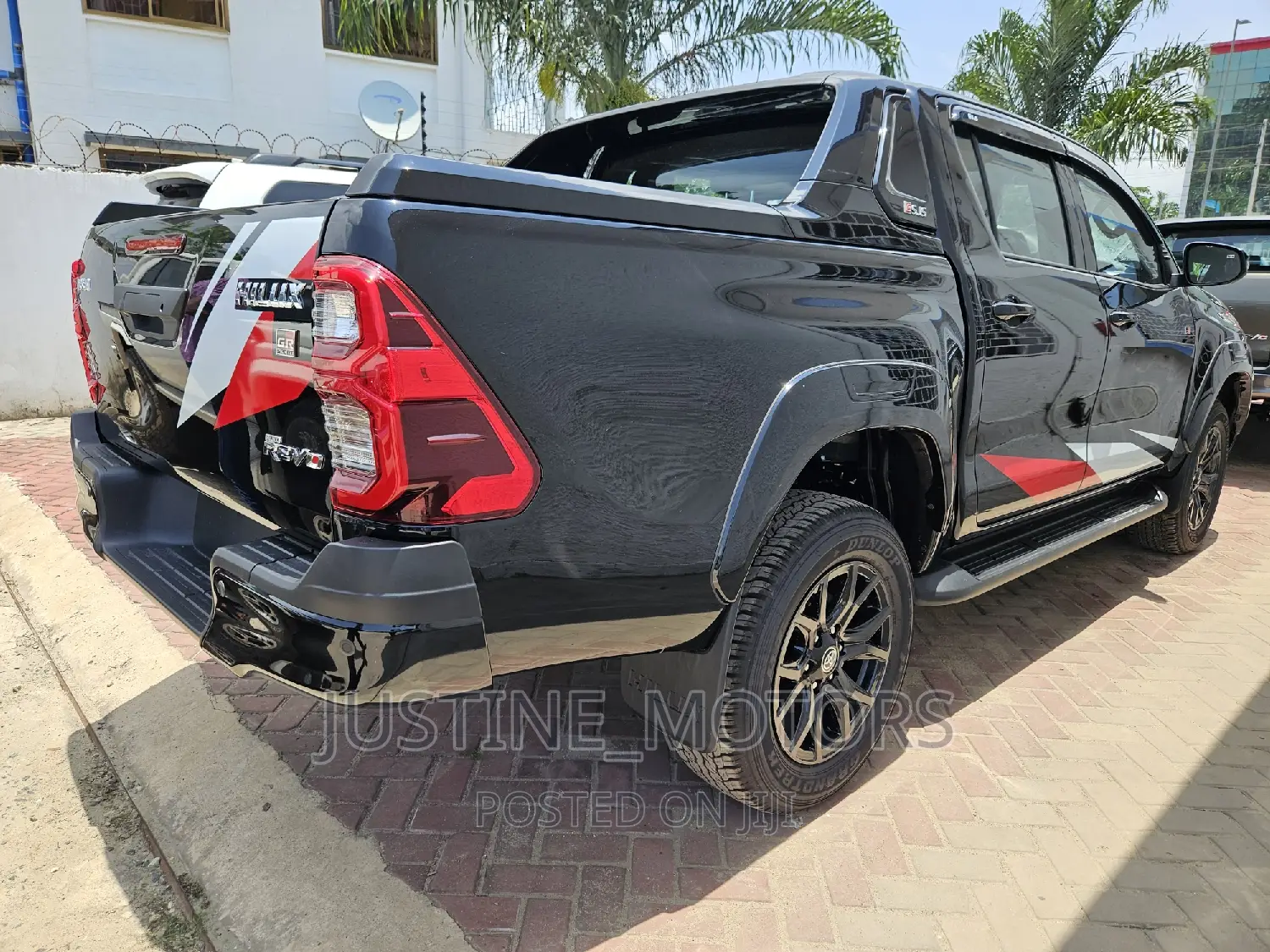 Toyota Hilux 2023 Black