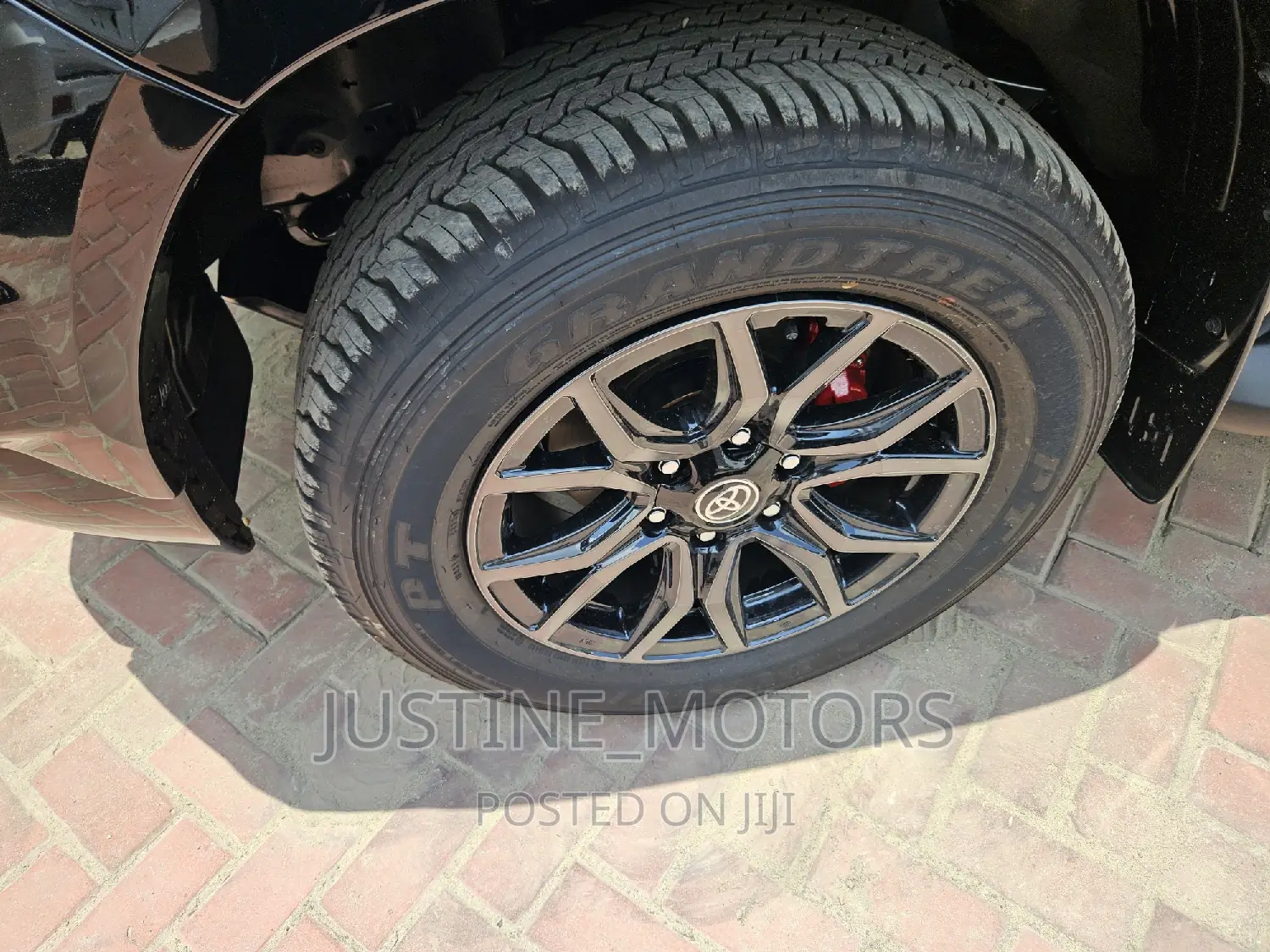 Toyota Hilux 2023 Black