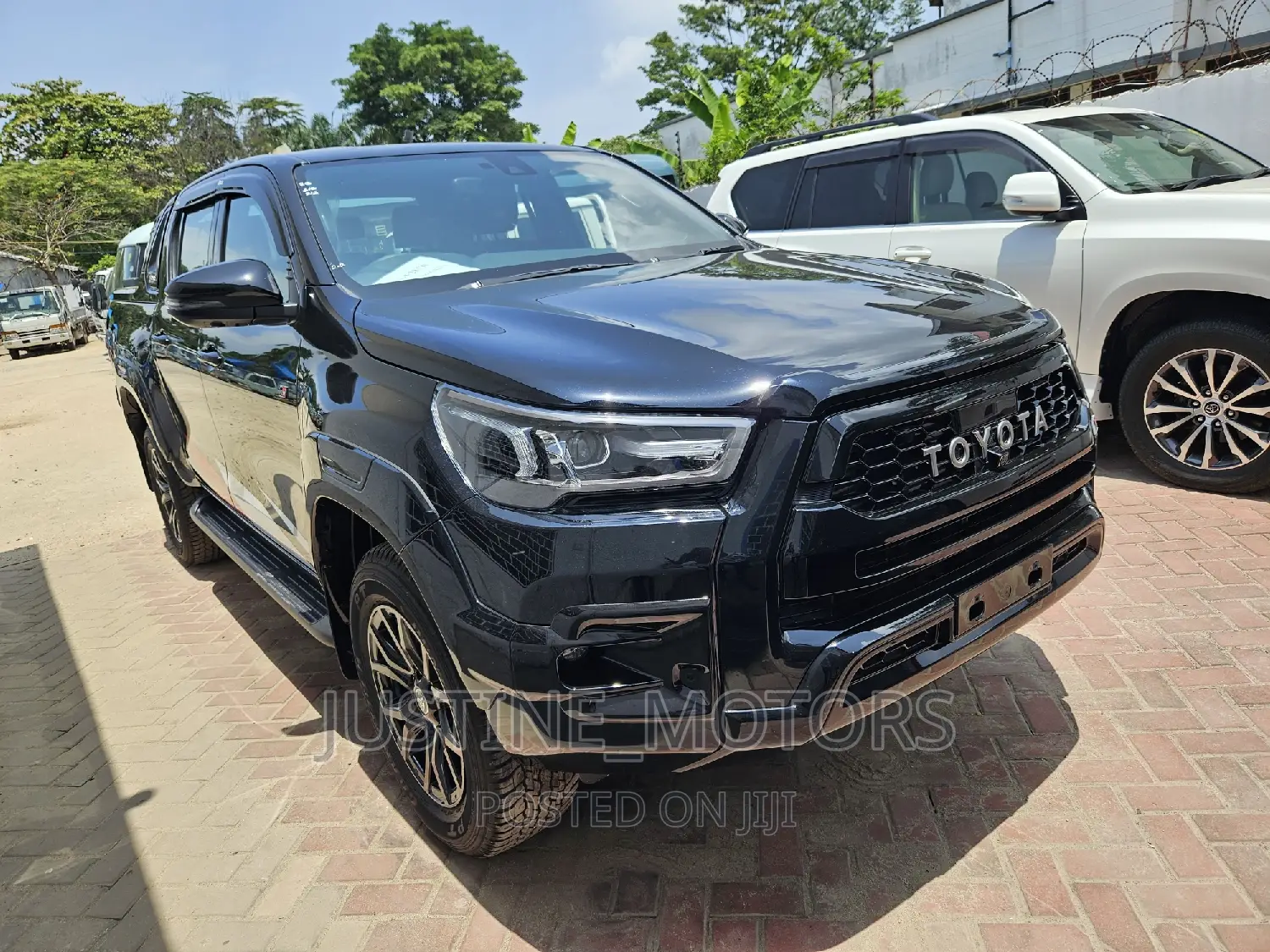 Toyota Hilux 2023 Black