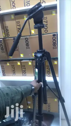 Tripod Stand