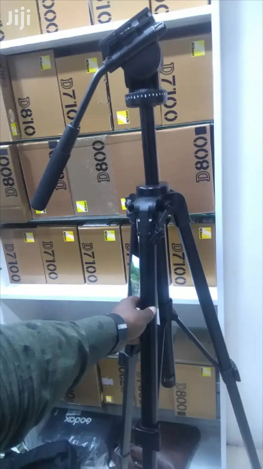 Tripod Stand