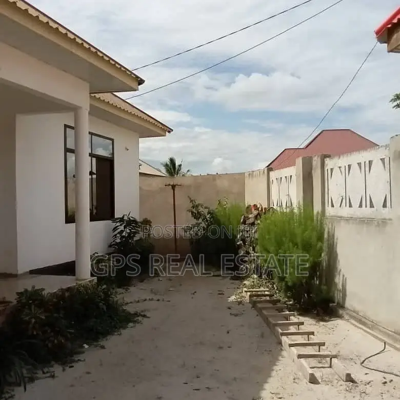 3bdrm House in Kivule Frem Kumi, Ilala for sale