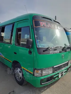 Toyota Coaster 2004 Blue