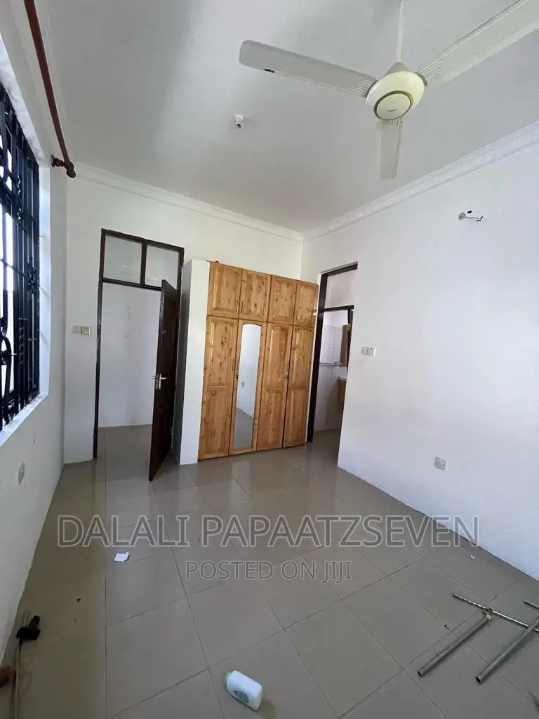 3bdrm House in Dalalipapaatzseven, Kinondoni for rent