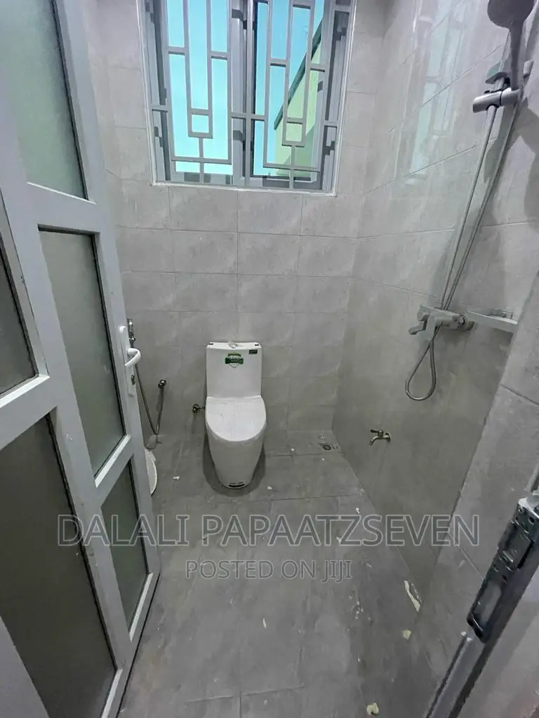 3bdrm House in Dalalipapaatzseven, Bunju for rent