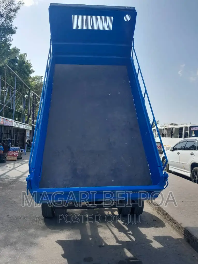 Canter Tipper Tani Mbili