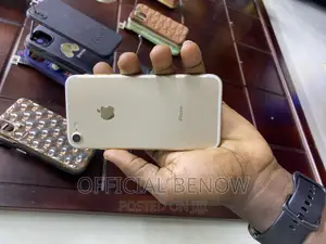Apple iPhone 7 32 GB Gold