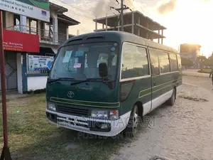 Toyota Coaster 2004 Blue