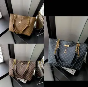 Pochi/ Handbag