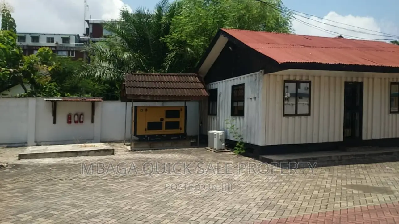 12bdrm House in Mikocheni for rent