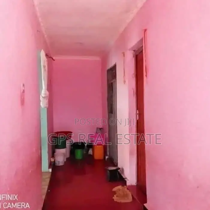 6bdrm House in Kimara Suka, Kinondoni for sale