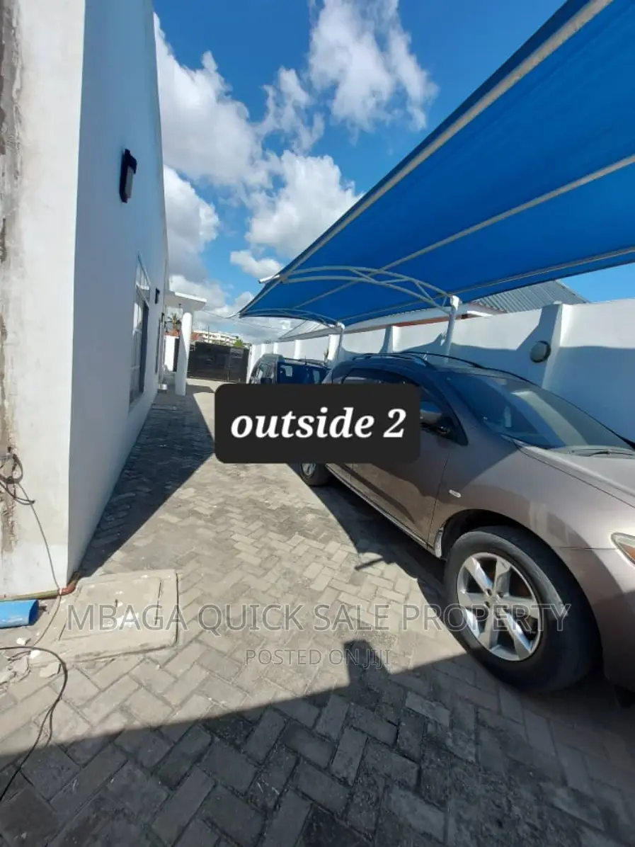 3bdrm House in Mwananyamala for sale