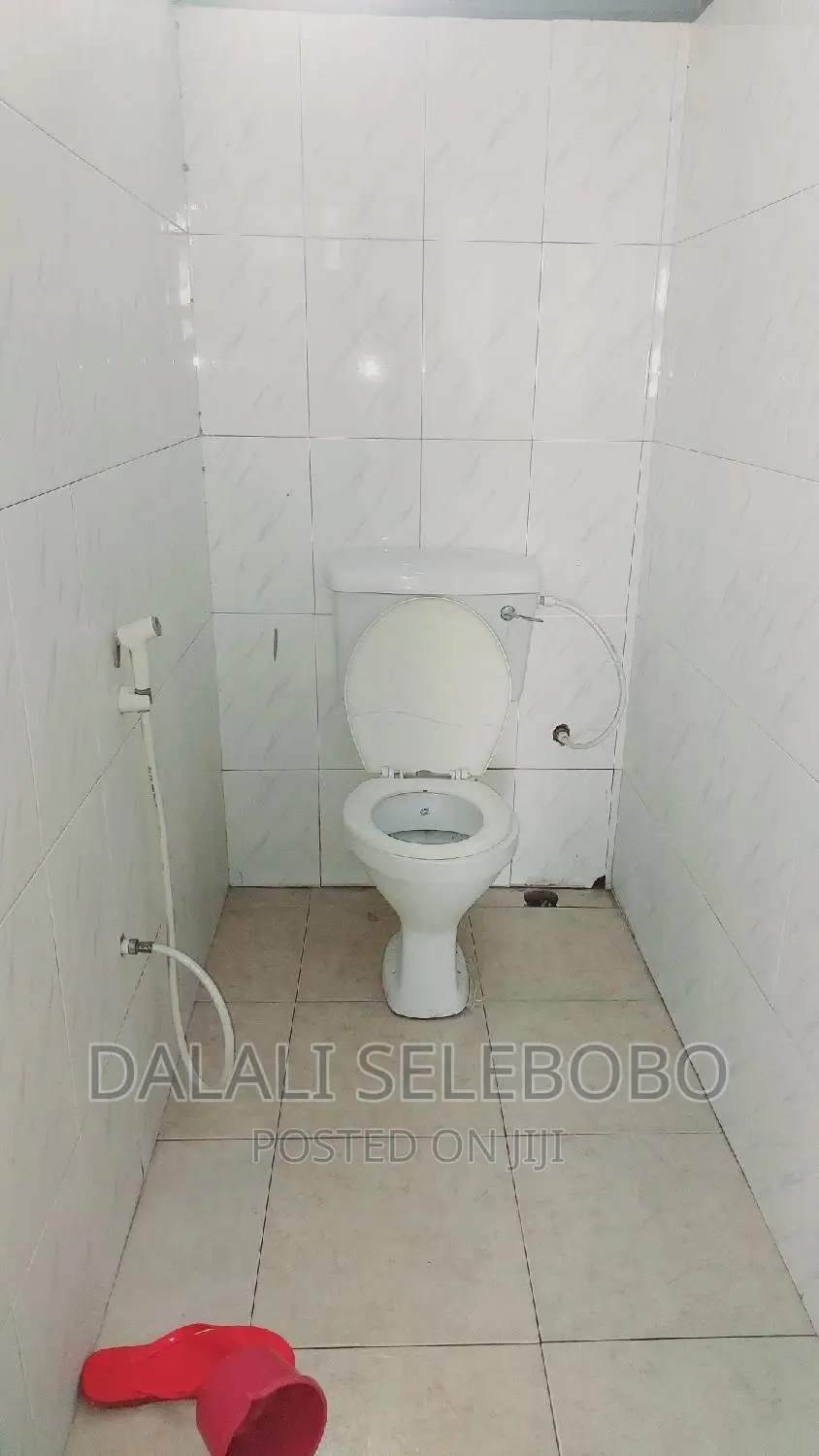 2bdrm Bungalow in Kimara Coner for rent