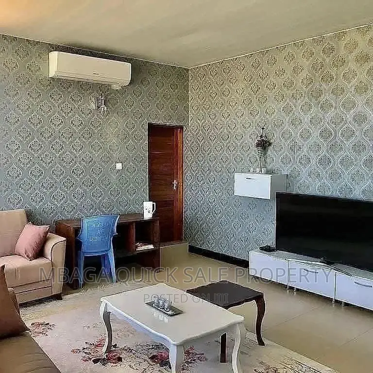 5bdrm House in Bunju Beach Moga for rent