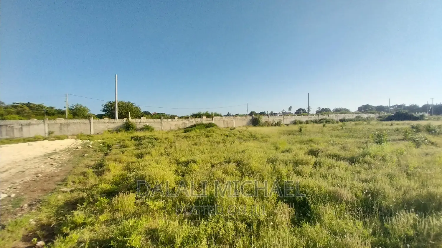 Plot for Sale Bahari Beach !