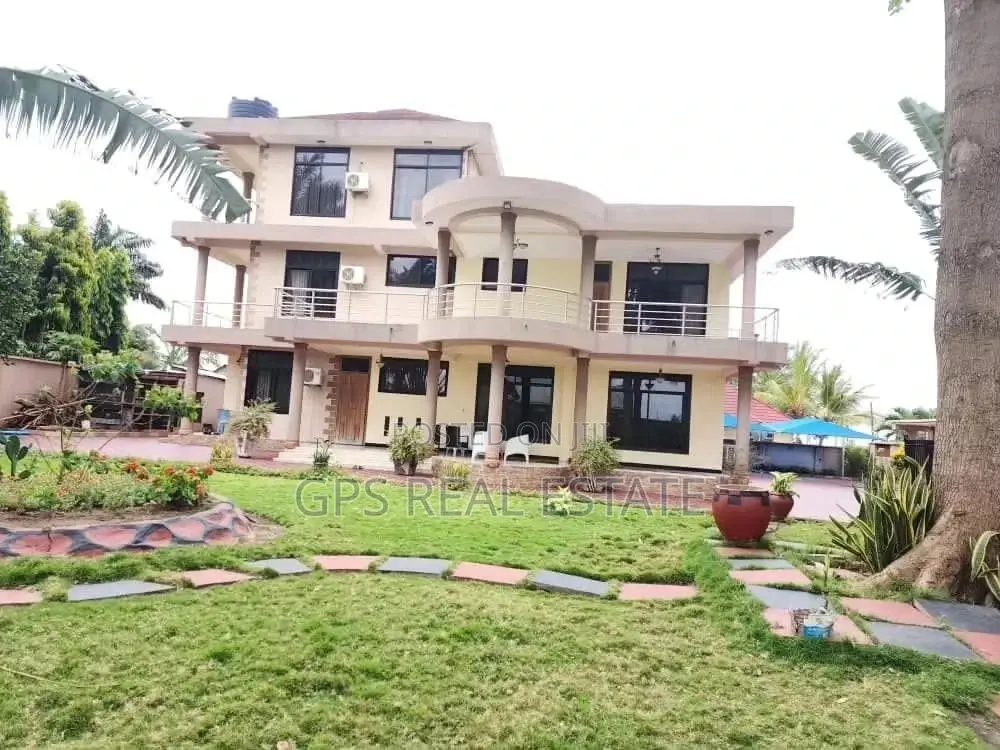 7bdrm House in Kibada, Kigamboni for sale