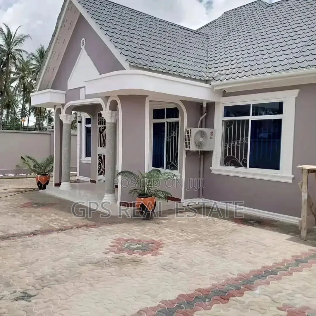 3bdrm House in Tegeta Wazo Kontena, Kinondoni for sale
