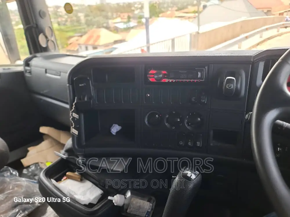 Scania R440
