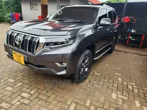 Toyota Land Cruiser Prado 2015 Gray