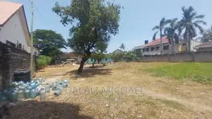 Plot for Sale Goig