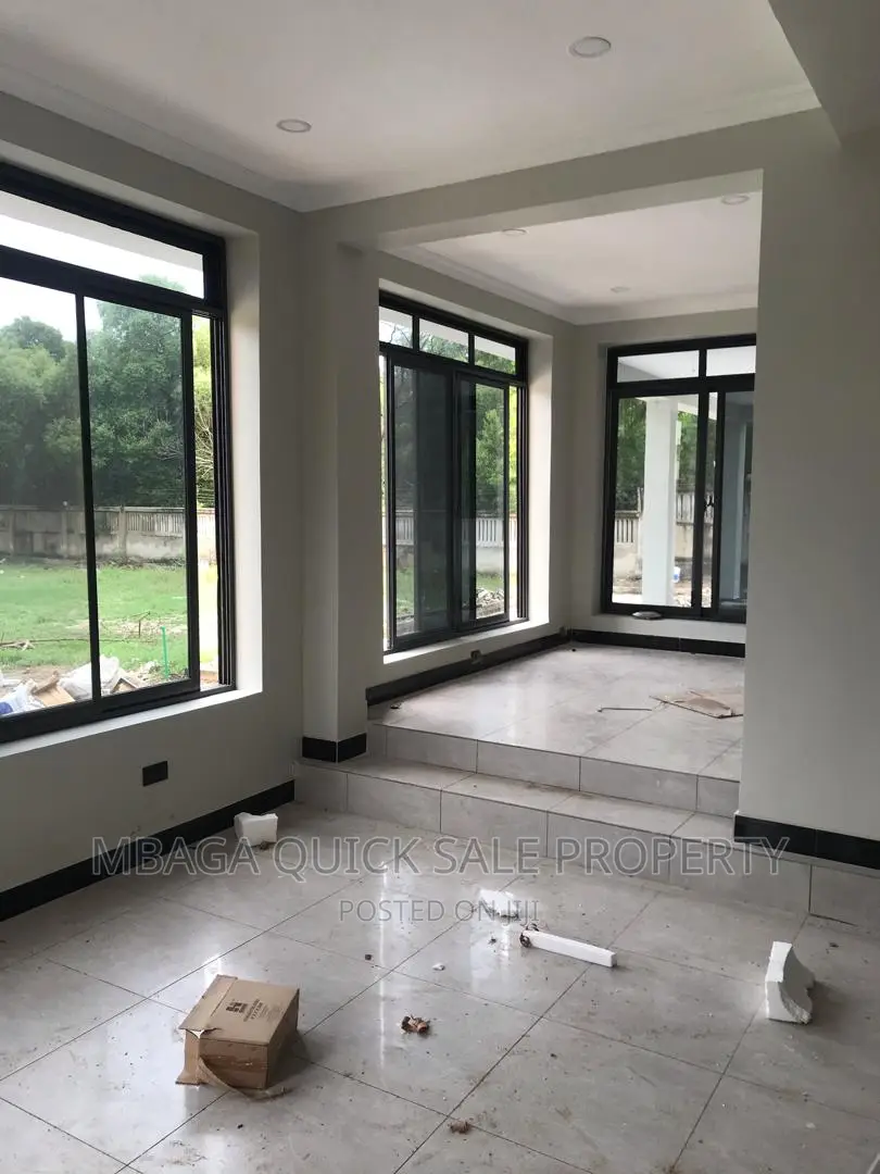 8bdrm House in Mikocheni for rent